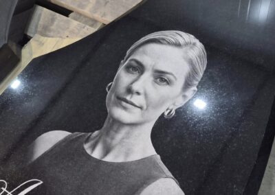 Художественная гравировка портрета на камне, Avrora Kivi OÜ