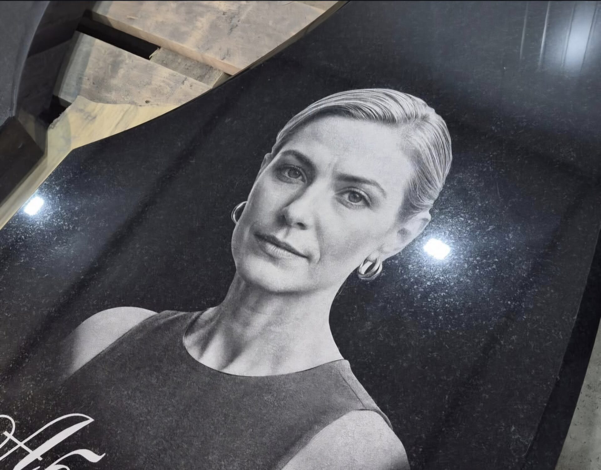 Художественная гравировка портрета на камне, Avrora Kivi OÜ