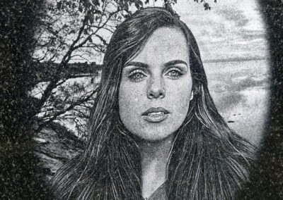 Kvaliteetne fotograveerimine mustal graniidil, Tallinn